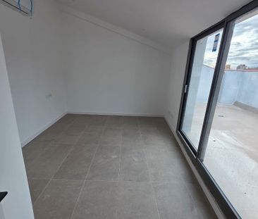 Dúplex de alquiler en Carrer de Severo Ochoa, Ca n'Aurell - Photo 1