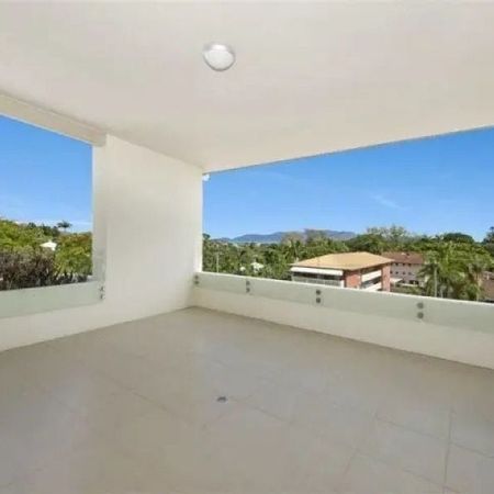 2/7 Alexandra Street, North Ward - Photo 4