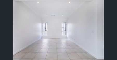 Stunning Brand-New Home – with Solar - Photo 3