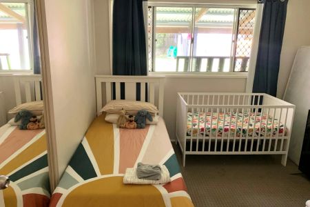 Minutes to Beach & Shops - Photo 3