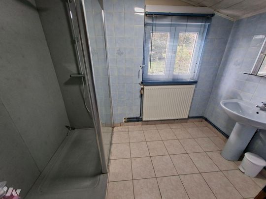 LOCATION A TRELON Maison disponible de suite Maison de 105 m2 habitable 2 chambres, garage et j... - Photo 1