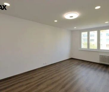 Pronájem bytu 3+1 po kompletní rekonstrukci, s lodžií - Fotografie 3