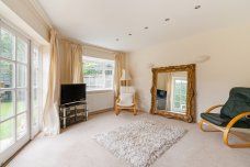 4 bedroom detached house to rent - Photo 2