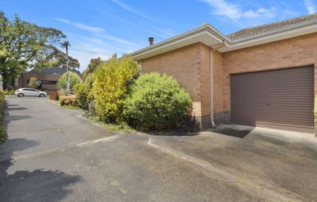 1/9 Iramoo Street, Balwyn - Photo 4