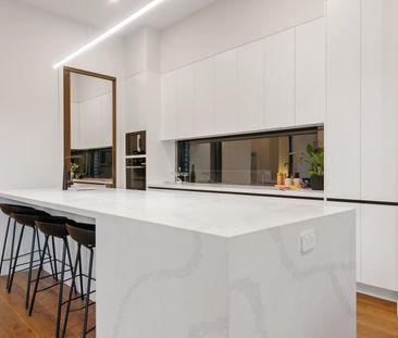 Luxury Family Living in the Heart of Doncaster - Photo 6