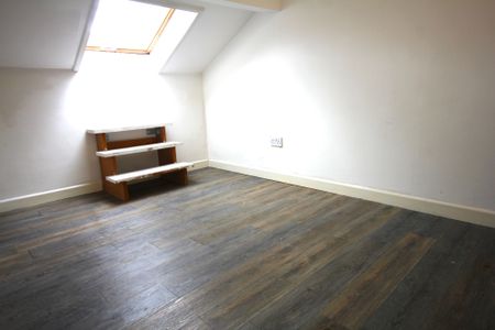 London Road, Preston - Photo 5