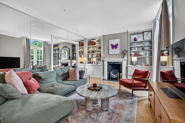 13 Elm Place, Chelsea SW7 - Photo 1