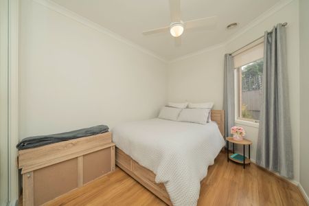 Charming home in Central Berwick - Photo 5