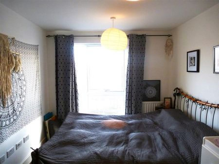 John Thornycroft Road, Southampton - Photo 3