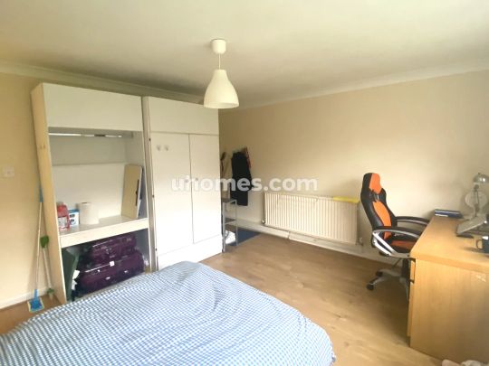 room1 - Photo 1