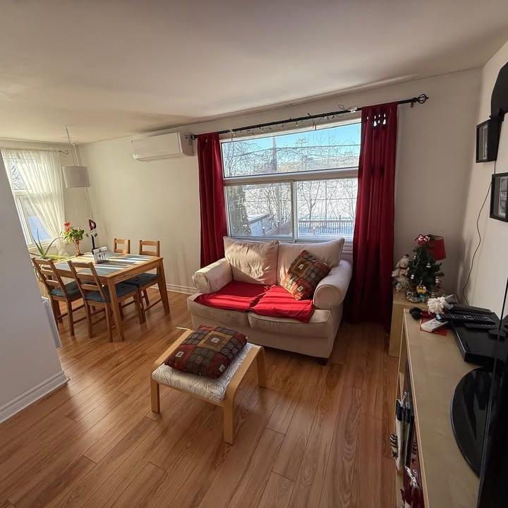 4.5 chalereux et lumineux - Cozy and bright 4.5 - Photo 1