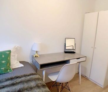 1 bedroom in a house share to rent - Photo 5