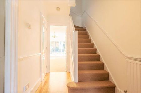 3 bedroom terraced house to rent - Photo 2