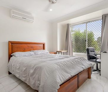 COMFORT, SPACE & CONVENIENCE IN A PRIME LOCATION !!! - Photo 5