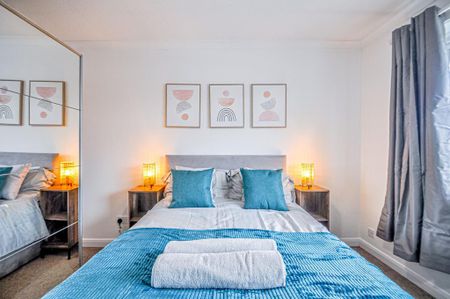 2 bedroom semi-detached house to rent - Photo 5