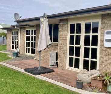Super tidy 3 bedroom home - Photo 1