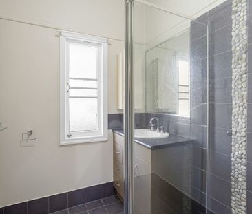 Comfort, Space & Convenience – Well-Appointed Family Home in a Grea... - Photo 6