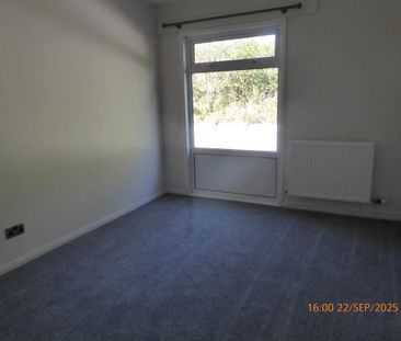 3 bedroom bungalow to rent - Photo 6