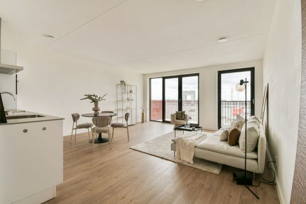 Appartement te huur: Hellingbaan 78 1033 DB Amsterdam - Photo 1