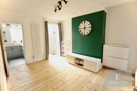 2 bedroom terraced house to rent - Photo 2