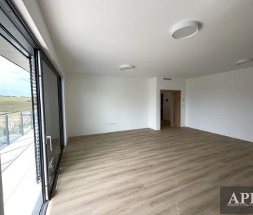 Pronájem bytu 2+kk Uherský Brod - Comenius Towers - Fotografie 2