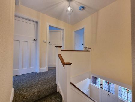 4 bedroom semi-detached house to rent - Photo 5