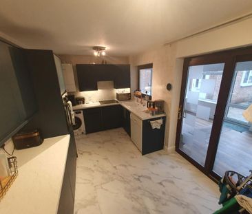 2 bedroom semi-detached house to rent - Photo 3