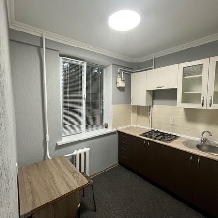 Garsoniera de inchiriat in zona Costin Georgian - Fotografie 3