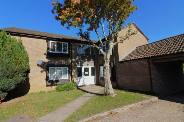 1 bedroom Flat To Let - Photo 1