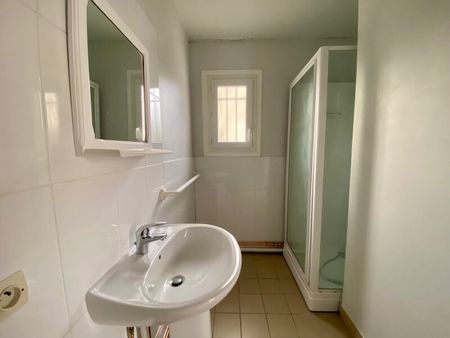 Location Appartement 1 pièce 27m² ORLEANS 45100 - Photo 4