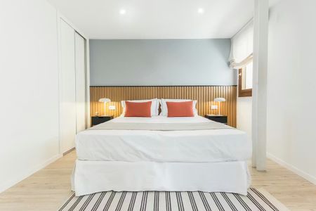 Calle de Palafox, Madrid, Community of Madrid 28010 - Photo 3