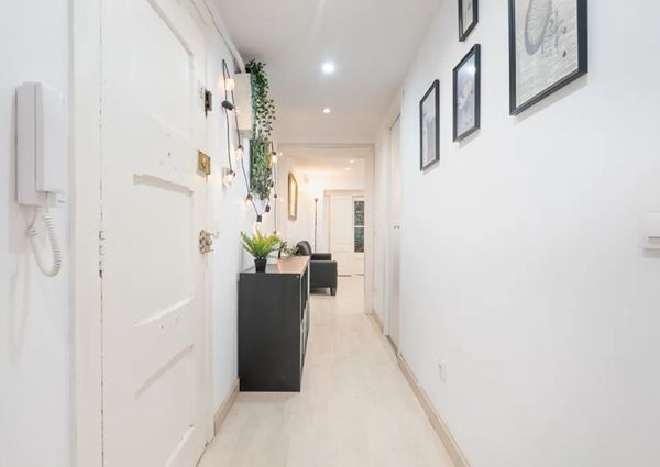 Carrer de les Beates, Barcelona, Catalonia 08003