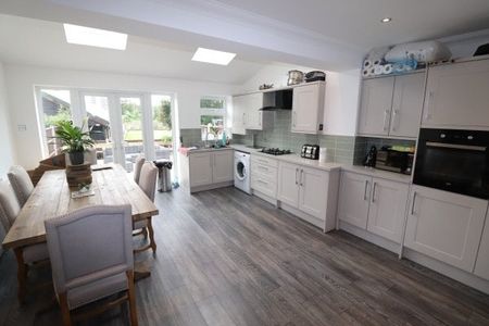 Kings Chase, Brentwood, CM14, Property for rent - Photo 2