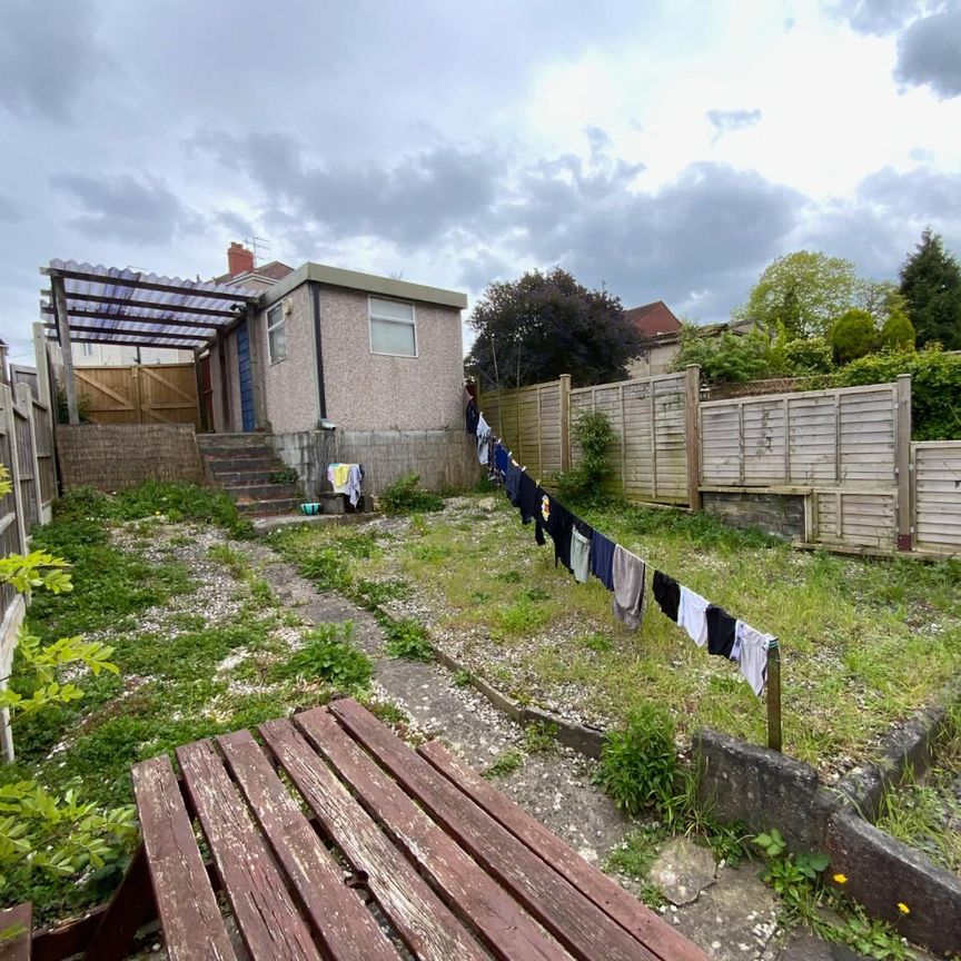 Cecil Avenue, Bristol - Photo 1