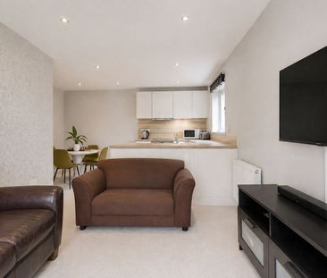 2 bedroom flat to rent - Photo 3