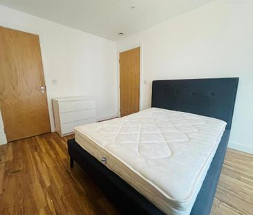 2 bedroom apartment to rent - Photo 6