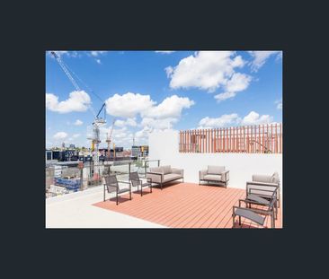 A Beautiful 1 bed + media room/2nd bedroom + Balcony unfurnished un... - Photo 5