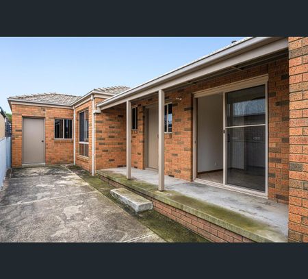 1/14 Synnott St, Hamlyn Heights, Vic 3215 - Photo 2