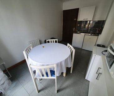 Location Appartement 1 pièce 21m² VALENCIENNES 59300 - Photo 1