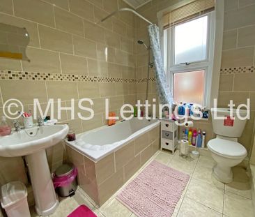 3 Bedroom Mid Terraced House for rent in Autumn Street - Photo 5