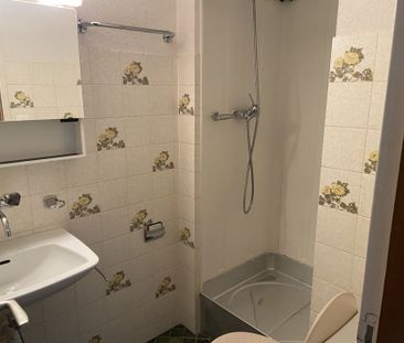 Helle Altbauwohnung an zentraler Lage - Photo 6