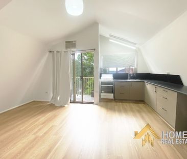 Luxury One-Bedroom Granny Flat for Rent – Resort-Style Living in Mi... - Photo 2