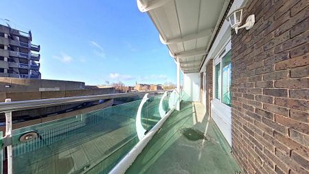 2 bedroom apartment to rent - Photo 3