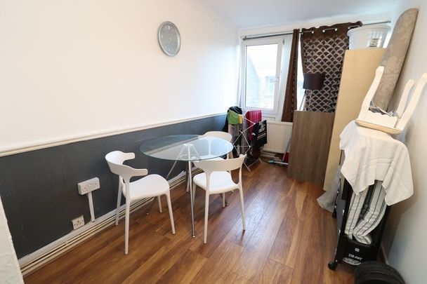Room in a Shared Flat, Dethick Court, E3 - Photo 1