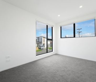 Brand New in Mt Wellington - Photo 5