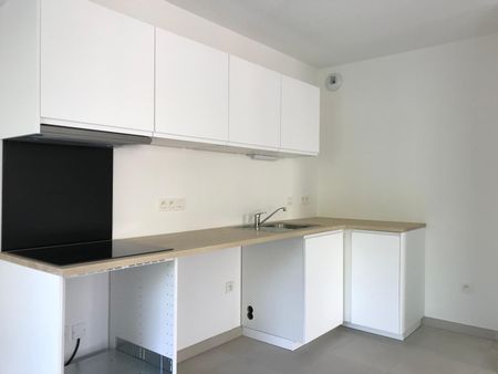 Location Appartement 3 pièces 69m² MONTPELLIER 34070 - Photo 4