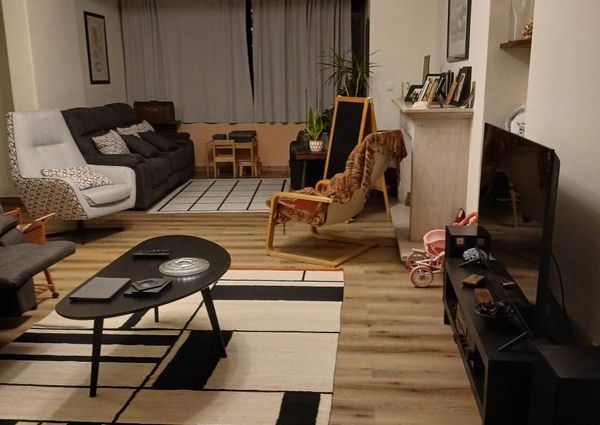 Quarto para menina na Amadora metro Alfornelos