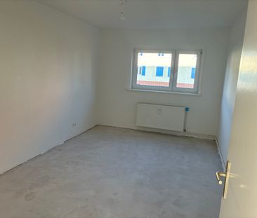 2-Zimmer-Wohnung sucht Nachmieter mit WBS // EG links - WBS erforde... - Photo 2