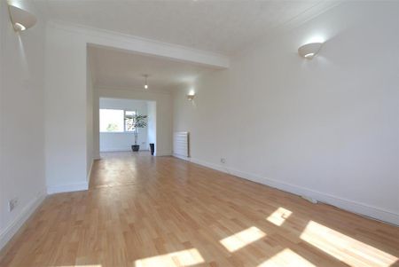 3 bedroom house to rent - Photo 2