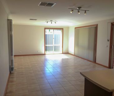 3 Bedroom Home In Popular Eastern View Estate - Photo 6
